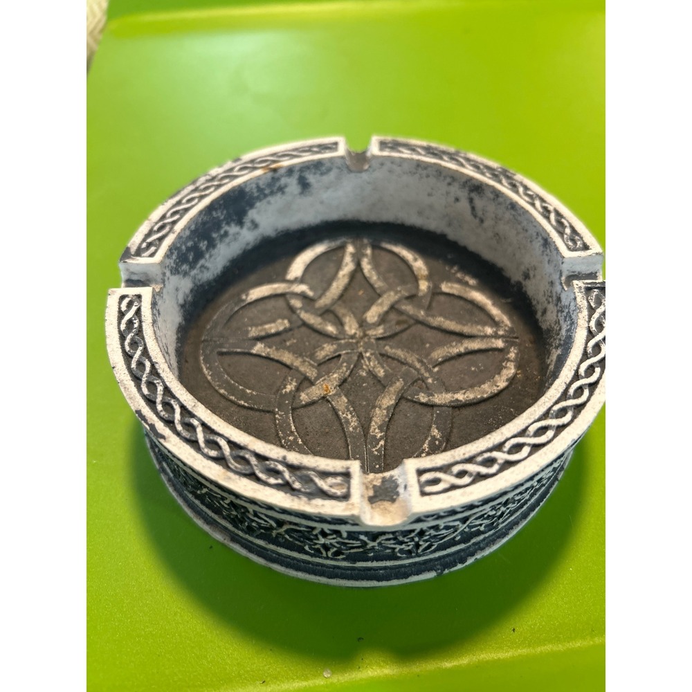 Celtic Knot Round Ashtray Black White Distressed Gothic Resin Smoking Accessory